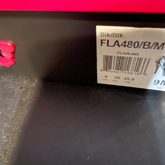 Brand new, black patent leather, stilettos. Sz 9 - Picture 6 of 6